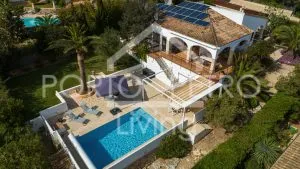 Ref. PRO213 – Modernized, traditional chalet with spacious garden and heated pool – just a few minutes walk away from the marina in Porto Petro — photo 1