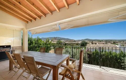 4 Bedrooms in Calvia — photo 3