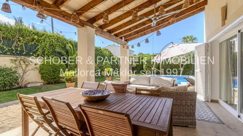 220m² villa with 5 rooms, 4 bathrooms and pool for sale — photo 8