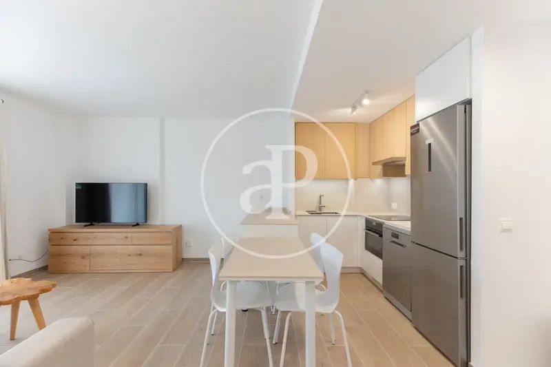 Charming renovated ground floor flat for rent in Cala Bona — photo 8