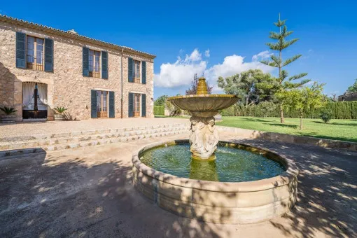 Binissalem, Charming renovated finca in traditional Mallorcan style, a few steps from the center of Binissalem available from August 2025 — photo 5
