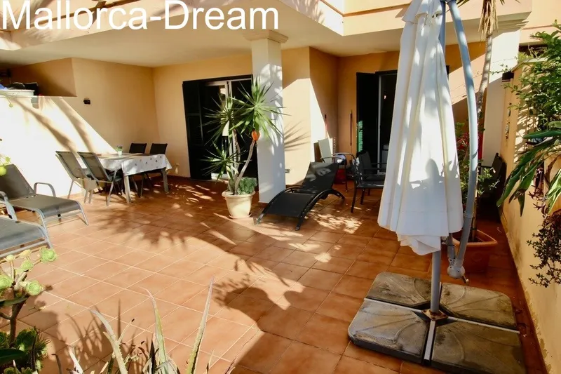 Sa Coma: Modernized ground floor apartment with approx. 60 m² terraces, fantastic pool area, underground parking space & storage room — photo 7