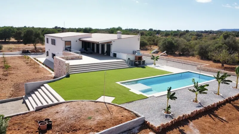 Impressive newly built Country House in Campos — photo 1