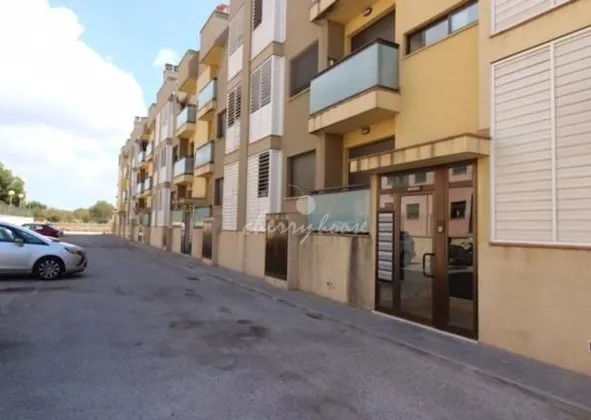 Flat / apartment in Calle de Santa Margalida, Sa Torre, Llucmajor — photo 1