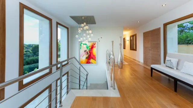 Exclusive luxury villa with sea views for sale in Pollensa, North Mallorca — photo 11