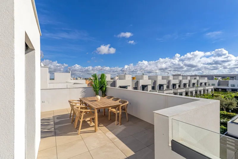 New build in Playa de Palma - terraced house with private pool and own roof terrace — photo 11