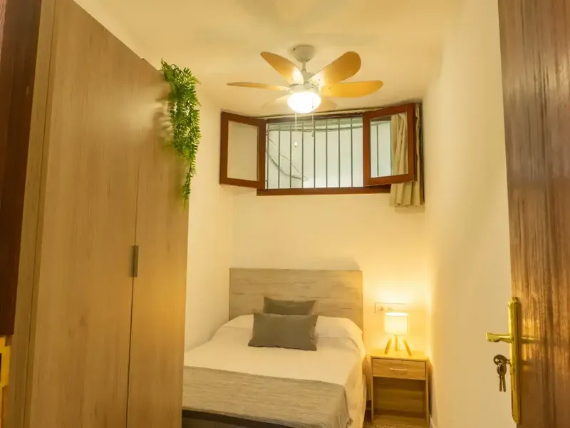 Bonito sexto piso reformado en Santa Ponsa con vistas espectaculares al mar y a toda la bahía, 3 habitaciones, 2 baños, cocina, salón, terra — photo 11
