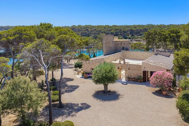 Coastal finca and private estate for sale in Parc Natural de Mondragó, Mallorca — photo 4