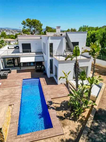 Minimalist new built villa in a quiet area in Santa Ponsa — photo 2