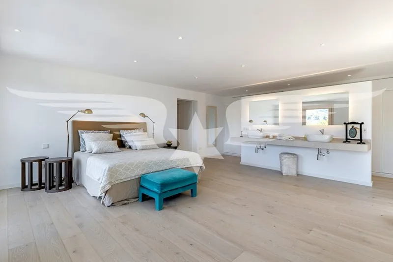 Luxurious living at the golf course of Son Vida — photo 11