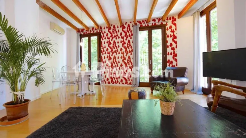 Apartment on Carrer de Jaume Ferrer, 15 — photo 2