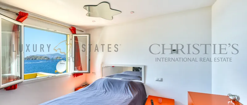 Penthouse in Santa Ponsa in first sea line — photo 4