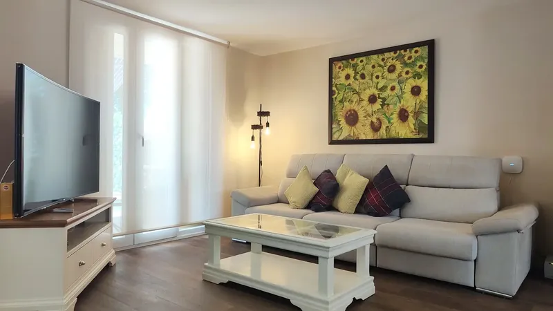 Beautiful semi-detached villa, renovated with top quality finishes. — photo 9