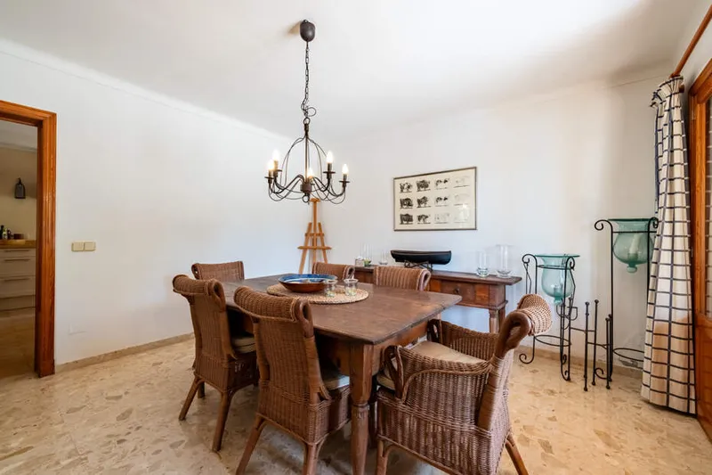 170m² villa with 3 bedrooms, garage, sea views and pool for sale — photo 10