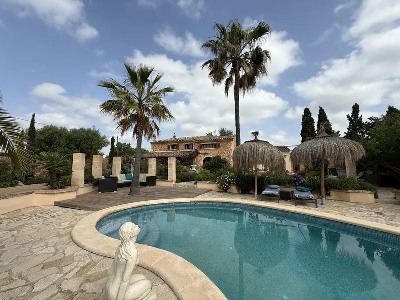 Rustic finca with beautiful garden and pool — photo 10