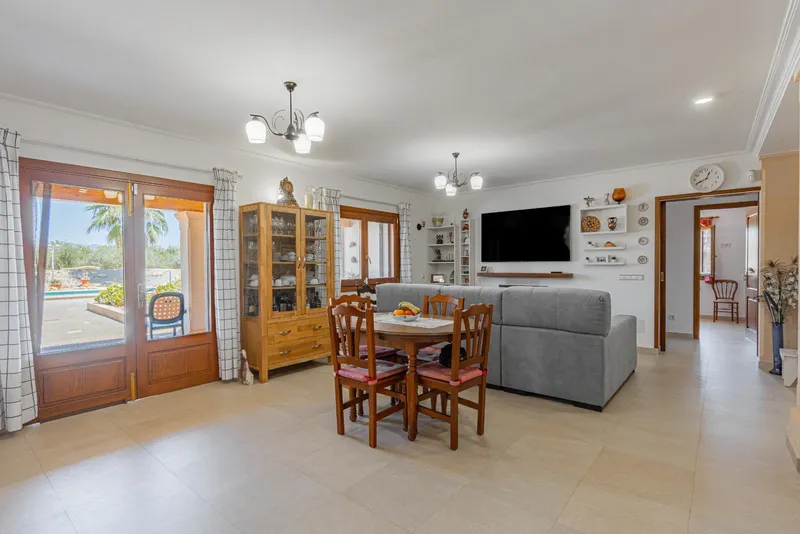 Exclusive luxury finca with pool, olive grove and vineyard in Inca — photo 9