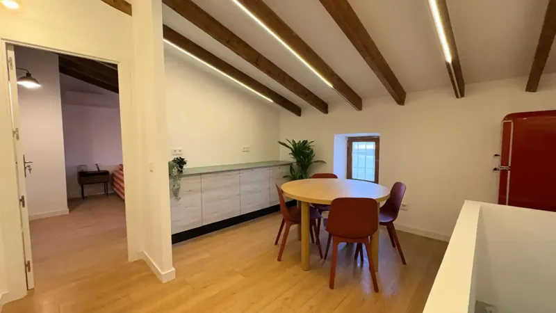 habitación privada en coliving a 15 minutos del centro de Palma, facturas incluidas (lus, agua, parking, WIFI, piscina, zona exterior, servi — photo 9