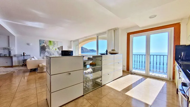 Above the rooftops of Port Verd—with a boundless ocean view included — photo 4