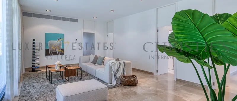 Large new build villa in Sol de Mallorca with beautiful sea views — photo 11