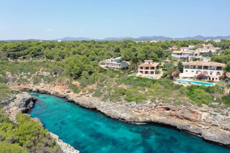 For sale impressive house in front of the sea of Cala Mendia — photo 2