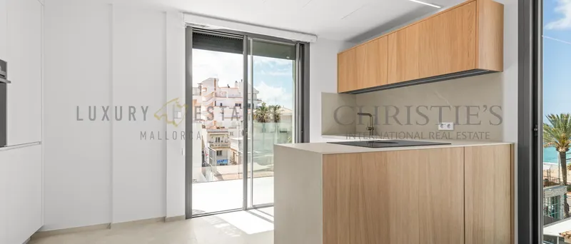 Duplex penthouse in Playa de Palma with pool and sea views — photo 10