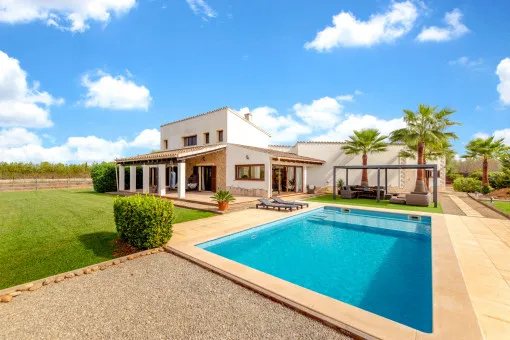 Binissalem, magnificent estate with views of the Tramuntana and stables in Binissalem — photo 1
