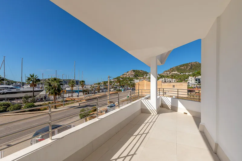 Apartment in Port Andratx - Private covered terrace — photo 1