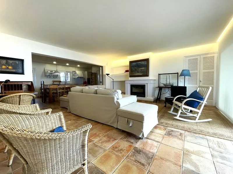 Spectacular penthouse on the seafront — photo 2