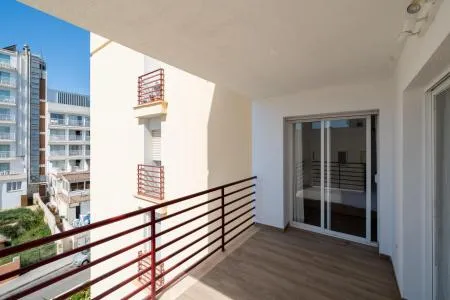 Flat - Palma de Mallorca (Cala Major), Built Surface 96m2, Terrace Size 8.4m2, 3 Bedrooms, 2 Bathrooms,... — photo 3