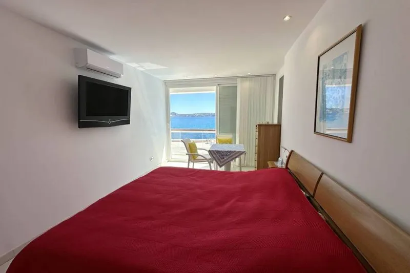 Exclusive frontline sea view residence with exceptional sense of space — photo 7