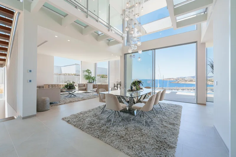 Villa with pool on seafront in Port Adriano — photo 4