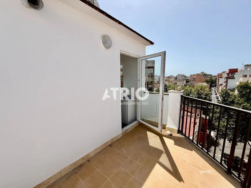 Penthouse for rent in Pere Garau, Palma de Mallorca, Mallorca — photo 2