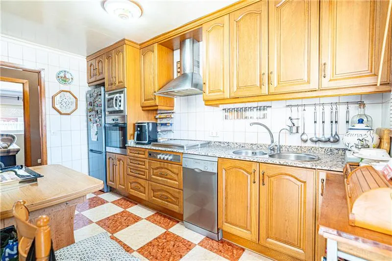 Approx. 102 m² apartment in Arenal, Palma — photo 5