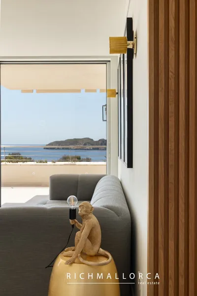 Avantgarde penthouse with infinity pool and exclusive finishing — photo 6