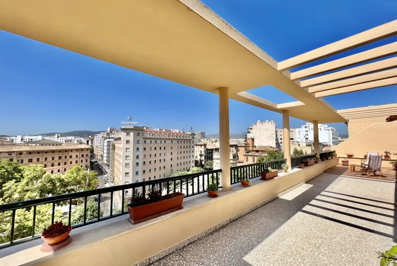 Attic with impressive views in the center of Palma — photo 4