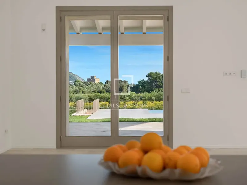 Lucas Fox presents this beautiful finca with traditional and minimalist architecture and the latest technology a short distance from the golf course — photo 8