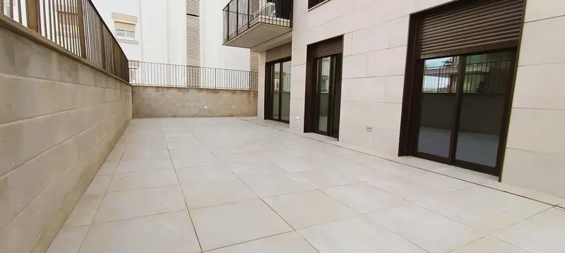 Exclusive brand new ground-floor apartments for rent in Son Dameto, in a modern residential complex with communal pool — photo 8