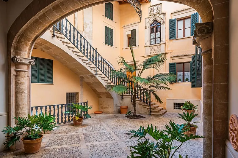 Charming Duplex with Courtyard Views in Palma’s Old Town — photo 1