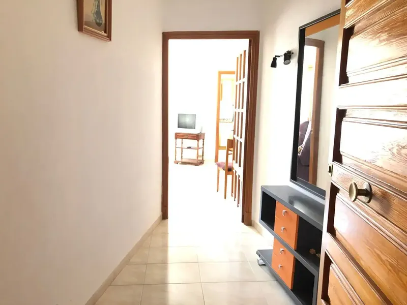 This 90 m2 apartment is located on the third floor (penthouse) of a corner building without elevator, which provides good — photo 9