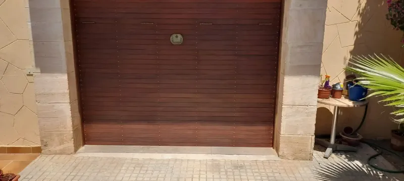 Chalet of 350 m2 built, currently divided into two homes with two separate entrances, 3 minutes' walk from the beach — photo 6