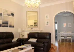 Beautiful Apartment – Pedestrian Street - Mercado Olivar Area — photo 3