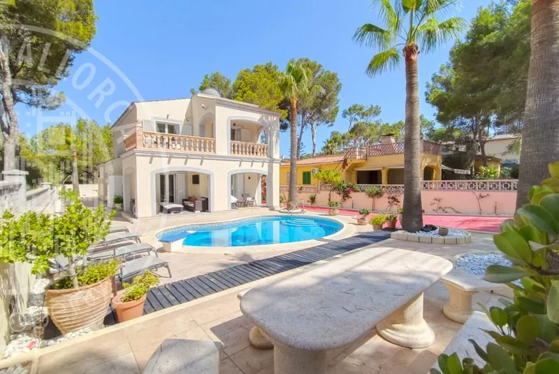 260309 – Mediterranean Family Villa — photo 1