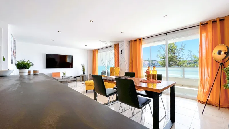Exclusive in Santa Ponsa: Bright sea-view apartment directly at the bathing bay — photo 2