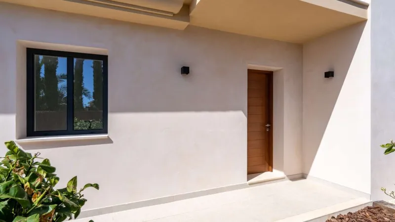 New build villa in Cala Llombards – with sea views and clear architecture near the beach — photo 6