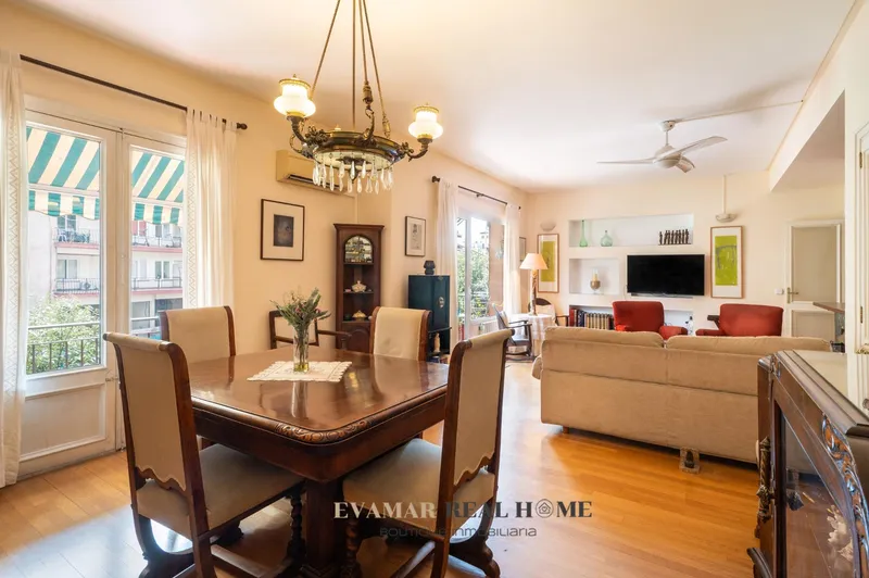 Flat - Palma de Mallorca (Centro), Built Surface 214 m², 5 Bedrooms, 3 Bathrooms, Lift — photo 1