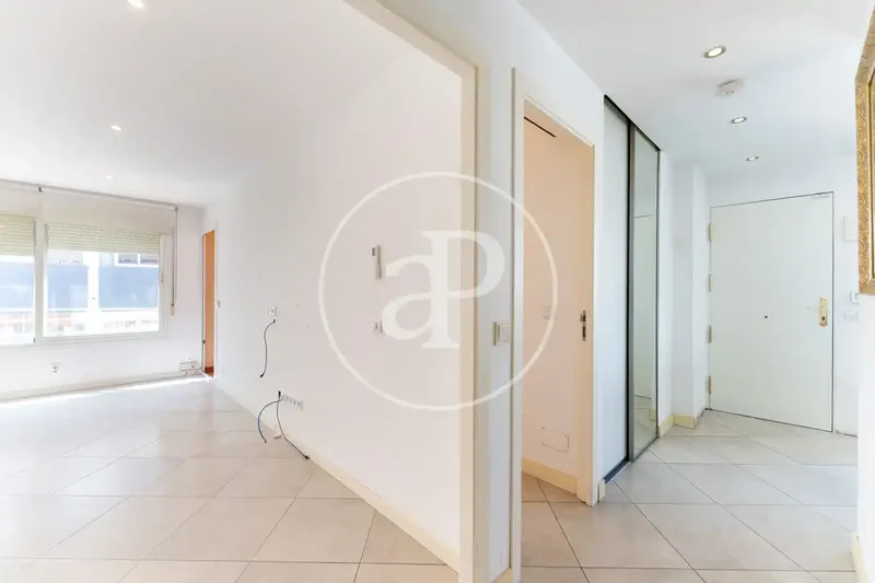 Piso con terraza en venta en Nord — photo 3