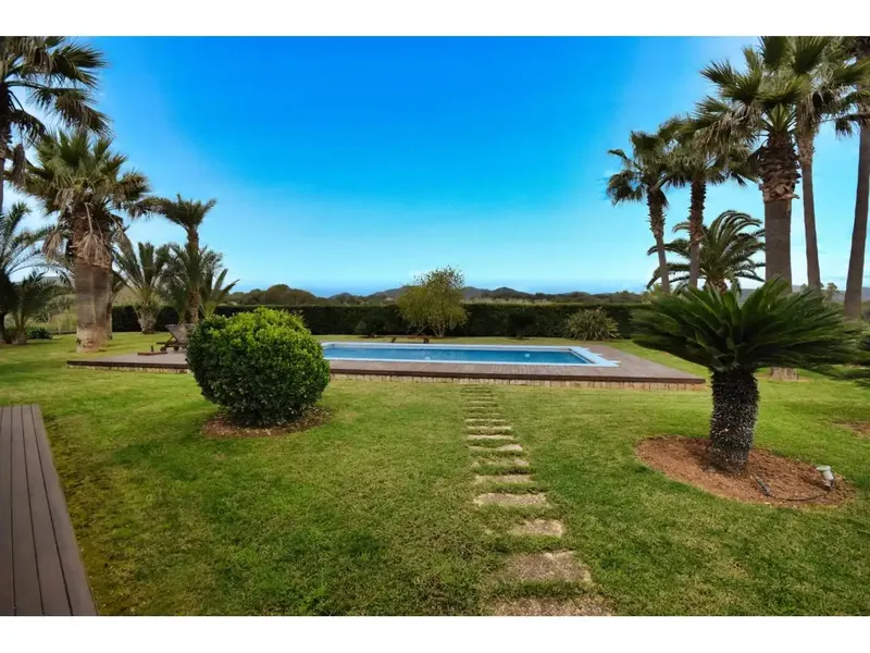 Charming rustic finca of 7200 m² with holiday license, ideal for enjoying privacy and tranquility. — photo 2