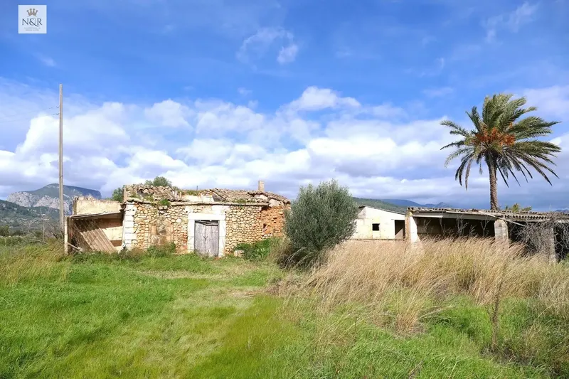 IKV00471-1. Rustic estate of 22,950 m2 with various buildings totaling 937 m2 built. — photo 1