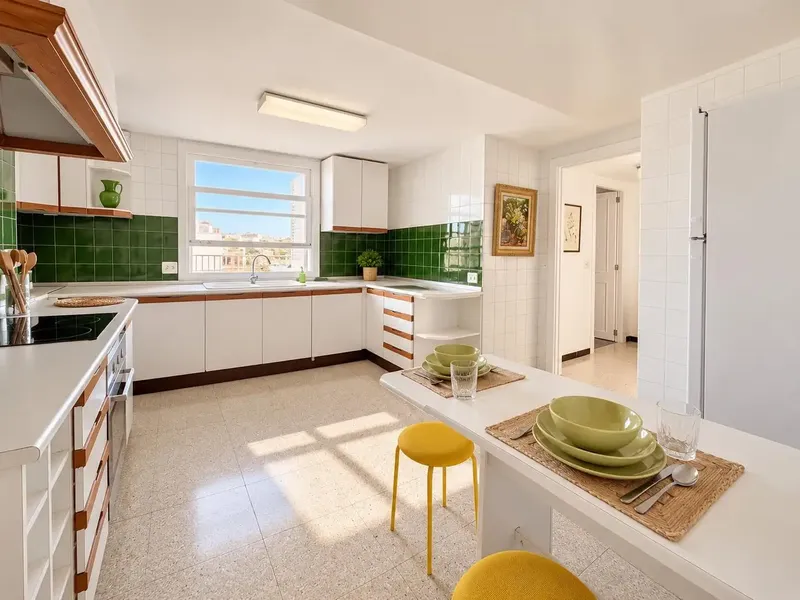 Penthouse on the seafront – Temporary rental – El Arenal — photo 9