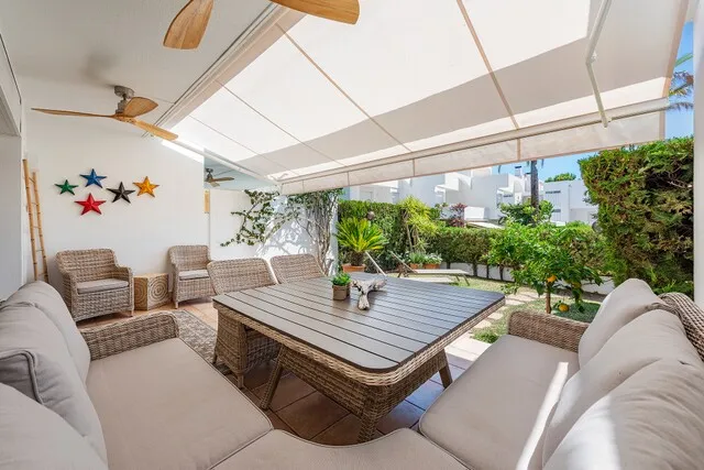 Luxury townhouse with communal pool for sale in Puerto Pollensa, North Mallorca — photo 4
